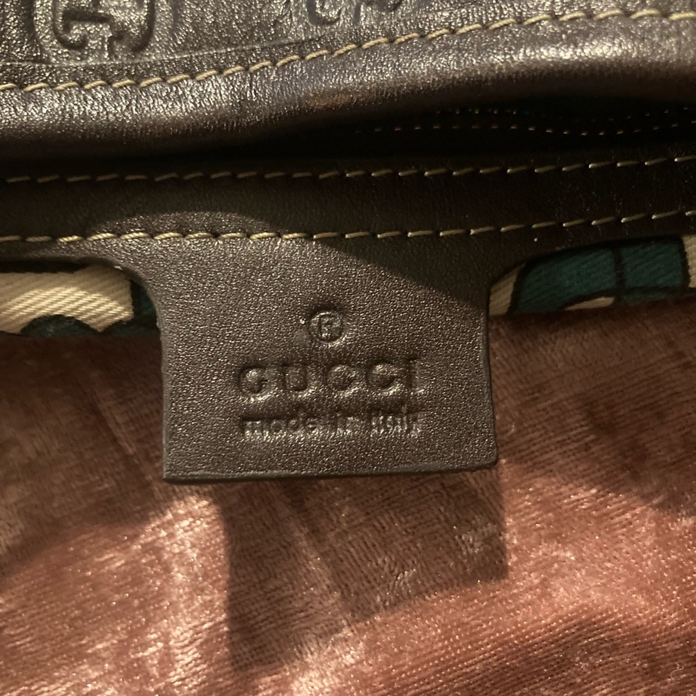 Gucci - Picture 3 of 4
